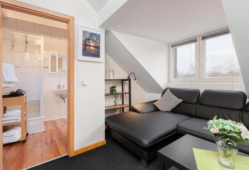 舒适三人间, Rutherbach