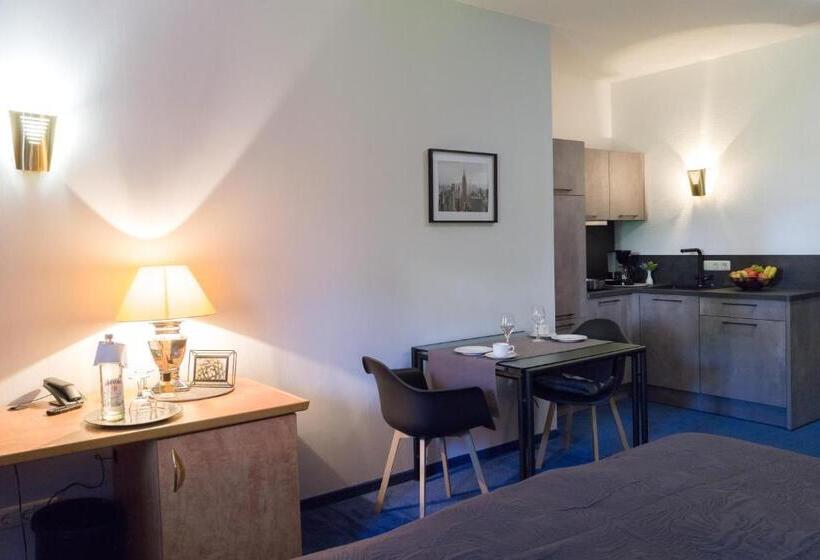 스탠다드 룸, Saar Galerie