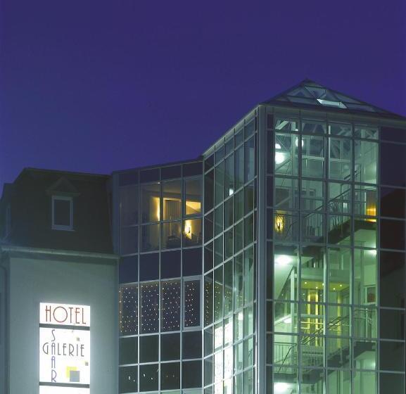 스탠다드 룸, Saar Galerie