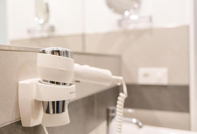 Номер Стандарт Индивидуальный, Sachsenross