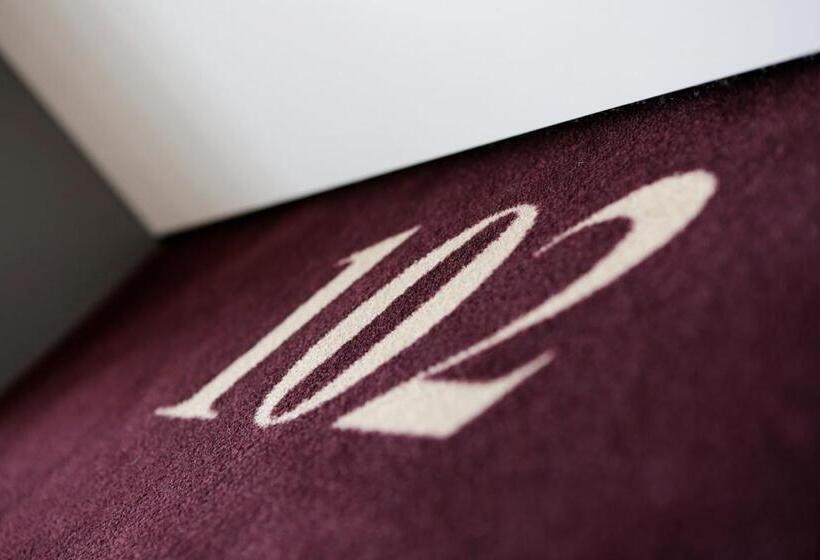 Номер Стандарт, Sachsenross