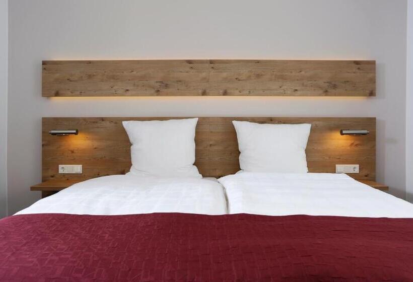 Номер Стандарт, Sachsenross