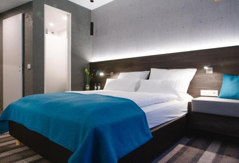 Номер Стандарт, Sachsenross