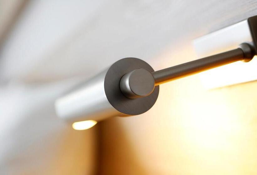 Семейный Номер, Sachsenross