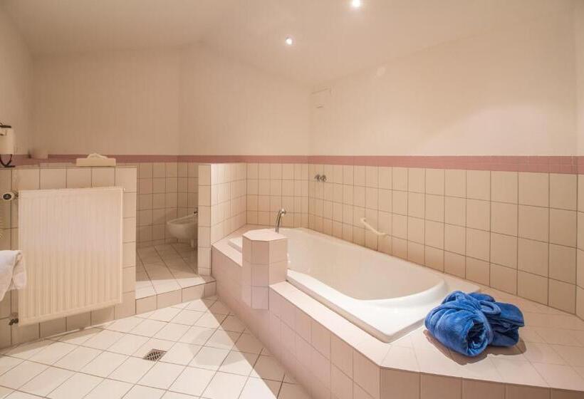 غرفة عائلية, Sauerbrey