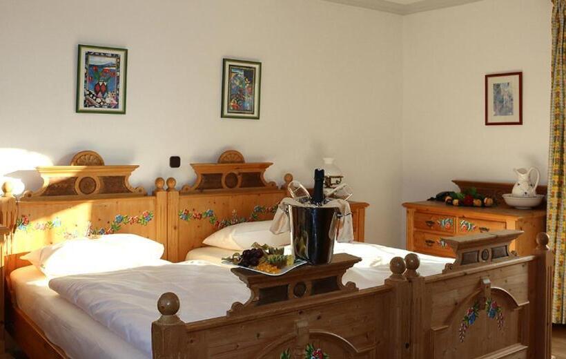 스탠다드 룸, Spanischer Hof