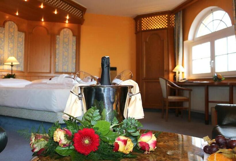 주니어 스위트, Spanischer Hof