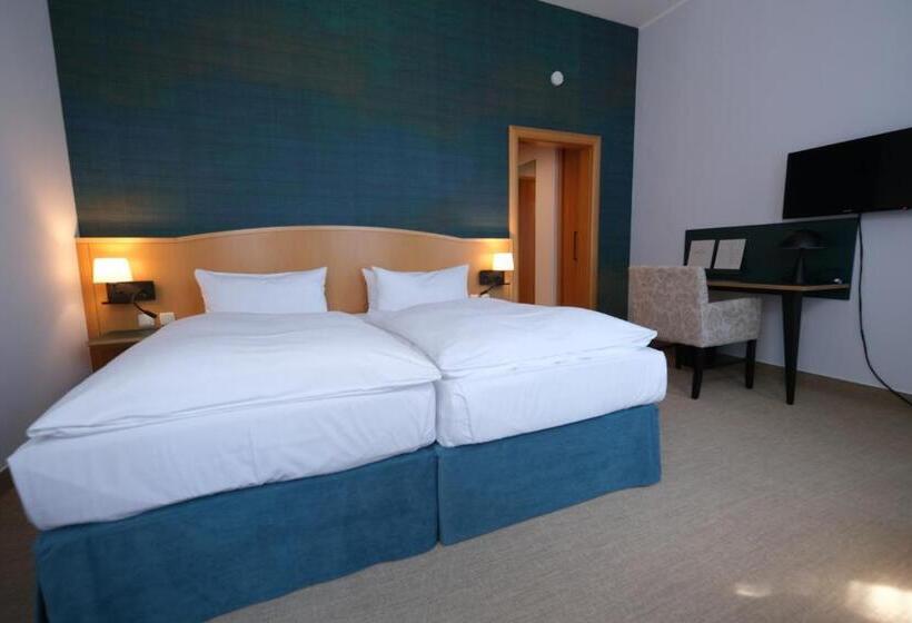 스탠다드 룸, Das Lola