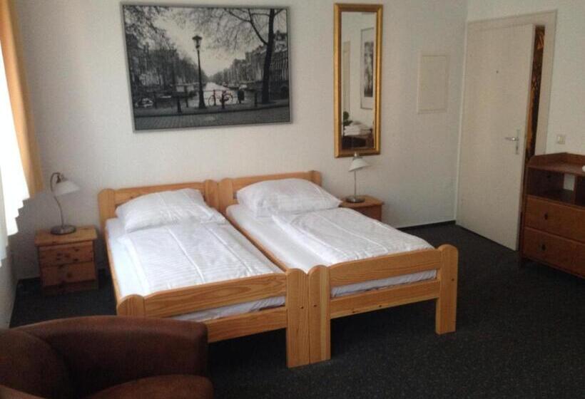 스탠다드 룸, Zur Post Kleve