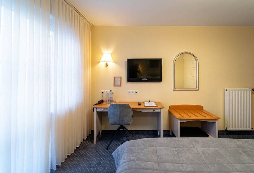 غرفة قياسية, Zur Traube