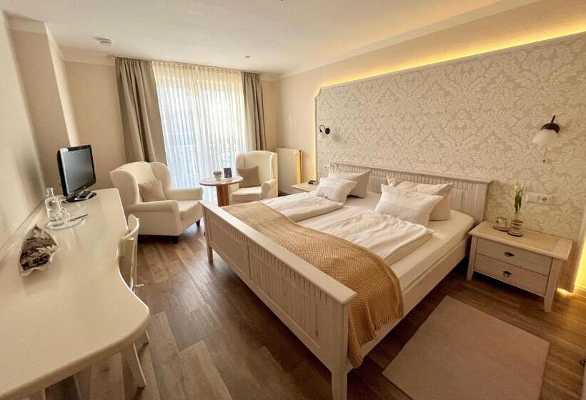 Номер Стандарт с Балконом, Landhotel Bauernstuben