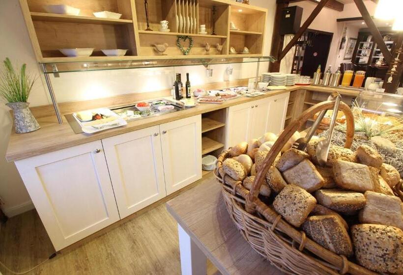 Номер Стандарт с Балконом, Landhotel Bauernstuben