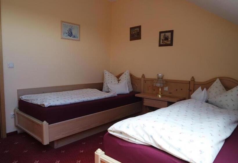 חדר סטנדרט, Landhotel Burgenblick Garni & Tagungs