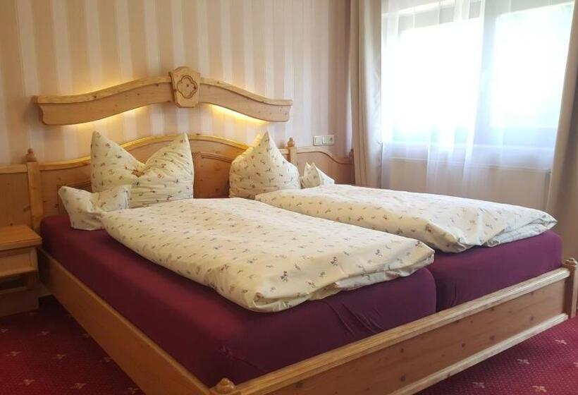 חדר סטנדרט, Landhotel Burgenblick Garni & Tagungs
