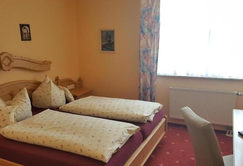 חדר סטנדרט, Landhotel Burgenblick Garni & Tagungs