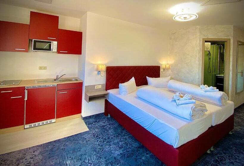 Полулюкс, Meister Bär Hotel Wettiner Hof