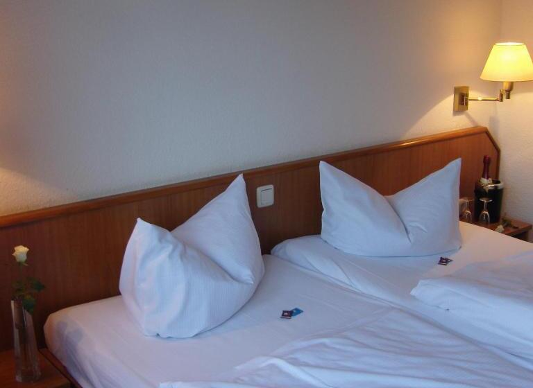 Номер Стандарт Трехместный, Naturparkhotel Haus Hubertus