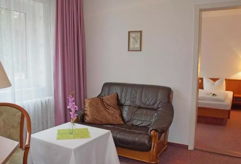 Standard Kolmen Hengen Huone, Naturparkhotel Haus Hubertus