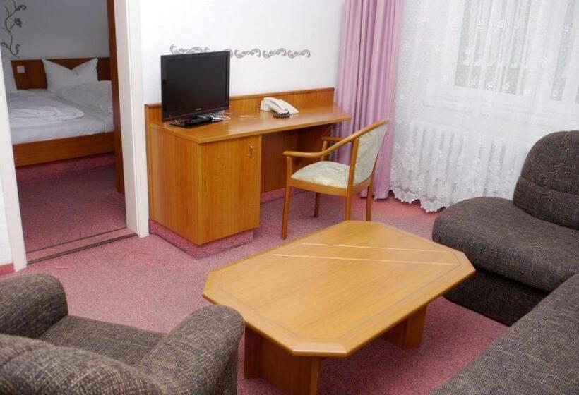 スタンダード４人部屋, Naturparkhotel Haus Hubertus