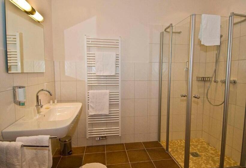 舒适型房间, Nierswalder Landhaus