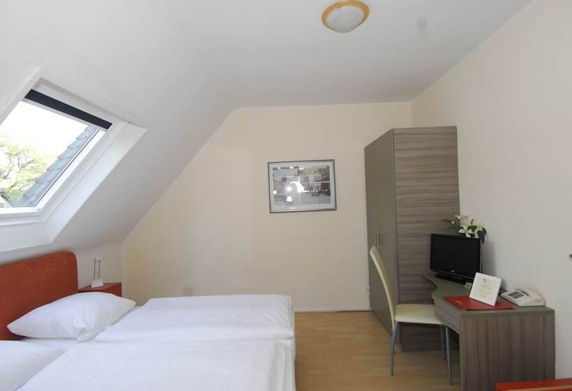 标准单人间, Nierswalder Landhaus