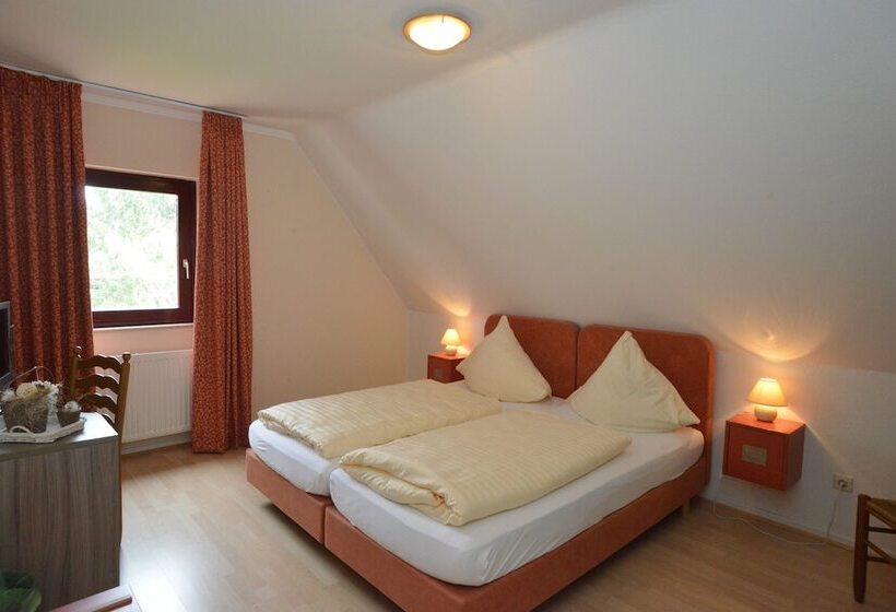 标准间, Nierswalder Landhaus