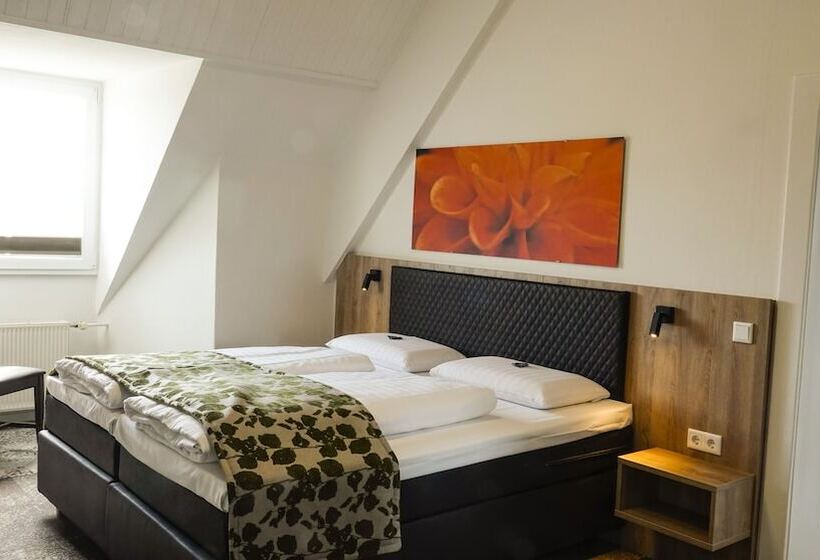 标准间, Nierswalder Landhaus