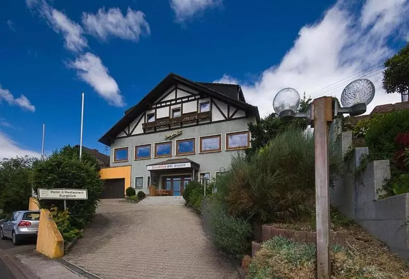 Economy Room, Burgblick