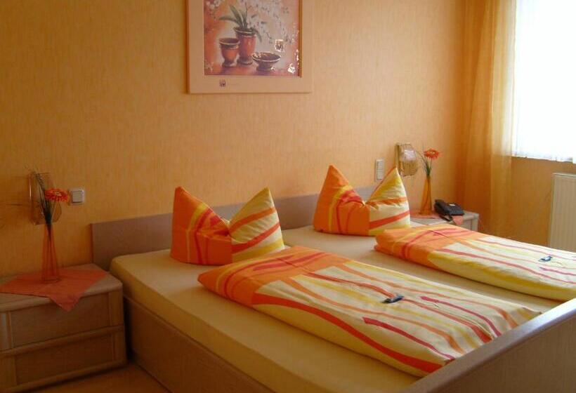 Номер Стандарт, Stadtcafé Pension