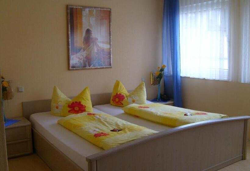 Номер Стандарт, Stadtcafé Pension