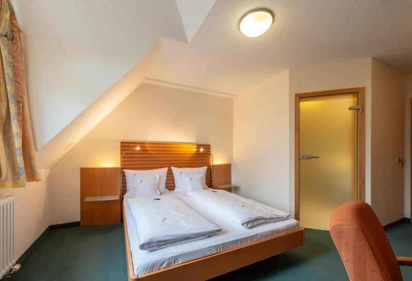 Номер Стандарт, Gasthaus Hotel Zum Mohren
