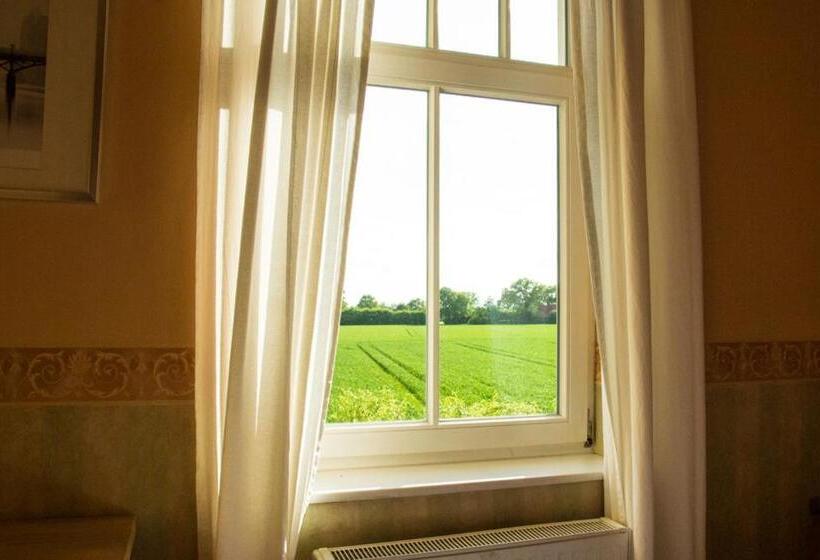 スタンダードルーム, Grüner Jäger