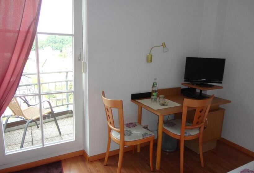 スタンダードルーム, Am Schloss