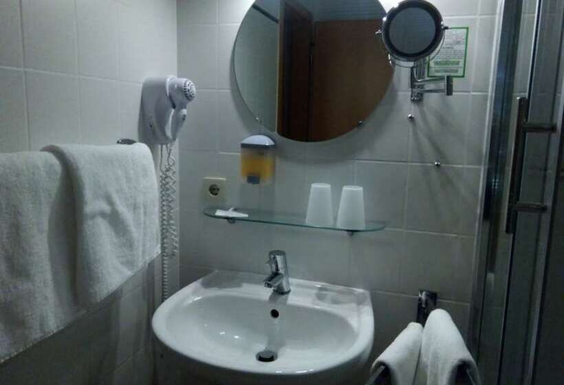 スタンダードルーム, Am Schloss