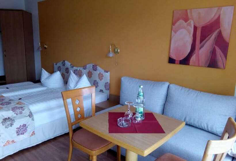 スタンダードルーム, Am Schloss