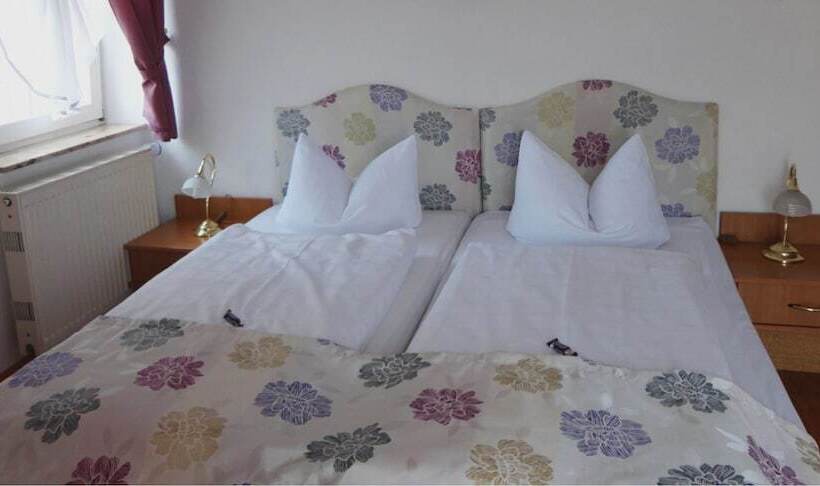 スタンダードルーム, Am Schloss