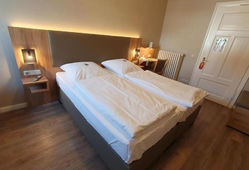 スタンダードルーム, An Der Altstadt