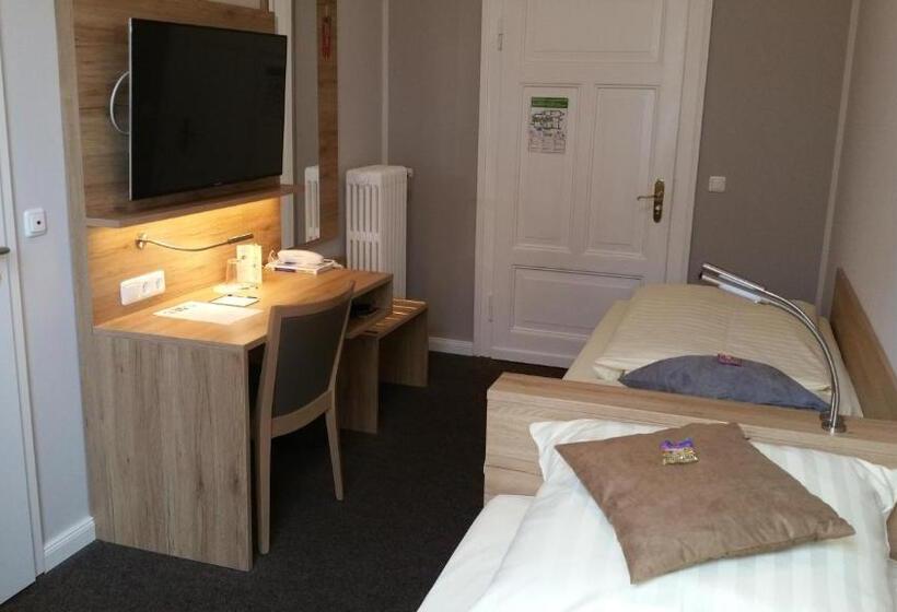 スタンダードルーム, An Der Altstadt