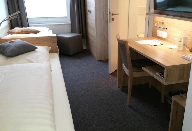 スタンダードルーム, An Der Altstadt