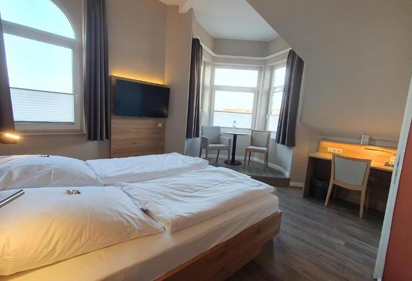 スタンダードルーム, An Der Altstadt