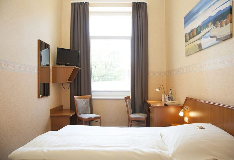 スタンダードシングルルーム, An Der Altstadt