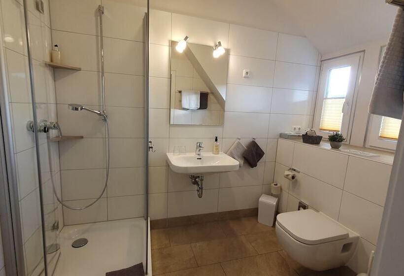 スタンダードトリプルルーム, An Der Altstadt