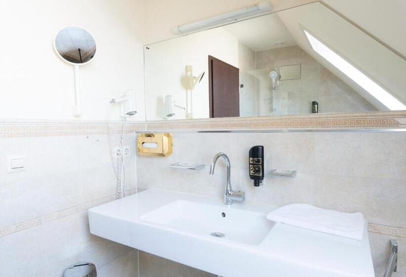 침실 1개 아파트, Astoria Am Urachplatz