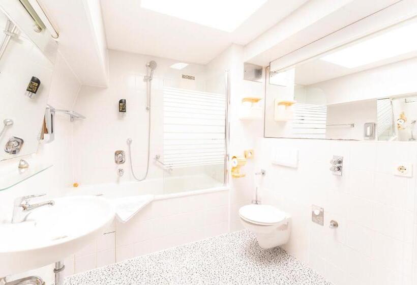 침실 1개 아파트, Astoria Am Urachplatz