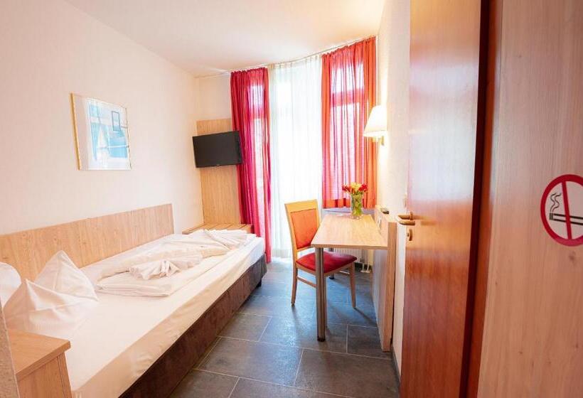 스탠다드 싱글 룸, Astoria Am Urachplatz