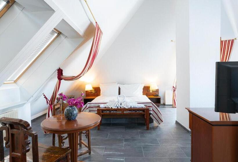 스탠다드 룸, Astoria Am Urachplatz