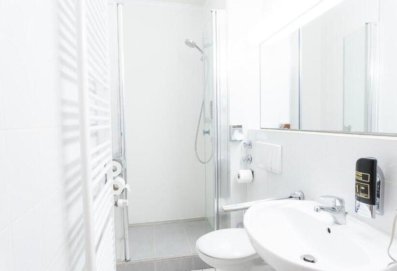 침실 1개 아파트, Astoria Am Urachplatz