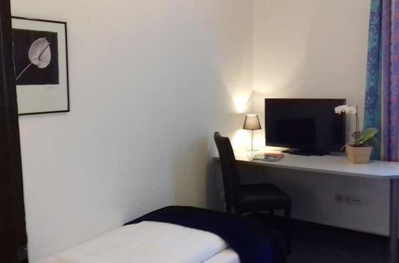 غرفة قياسية فردية, Badischer Hof