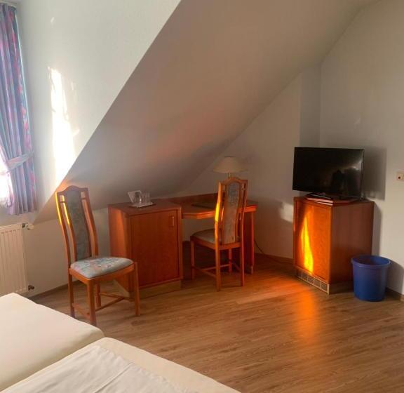 Номер Стандарт, Flora