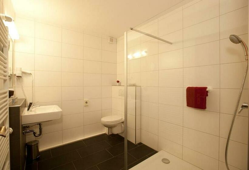 スタンダードシングルルーム, Klinkner